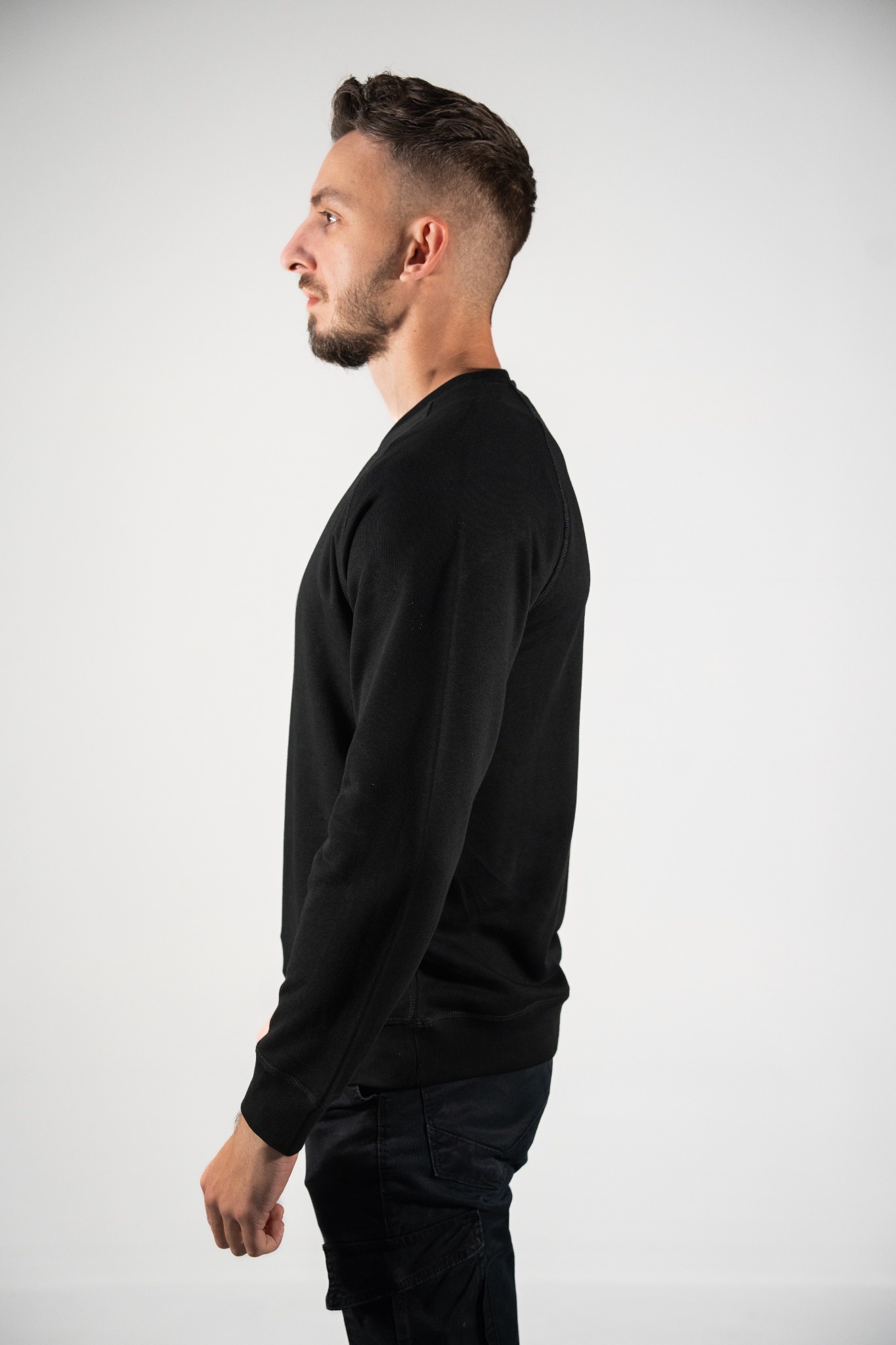 JH · BLACK · Crewneck - 4