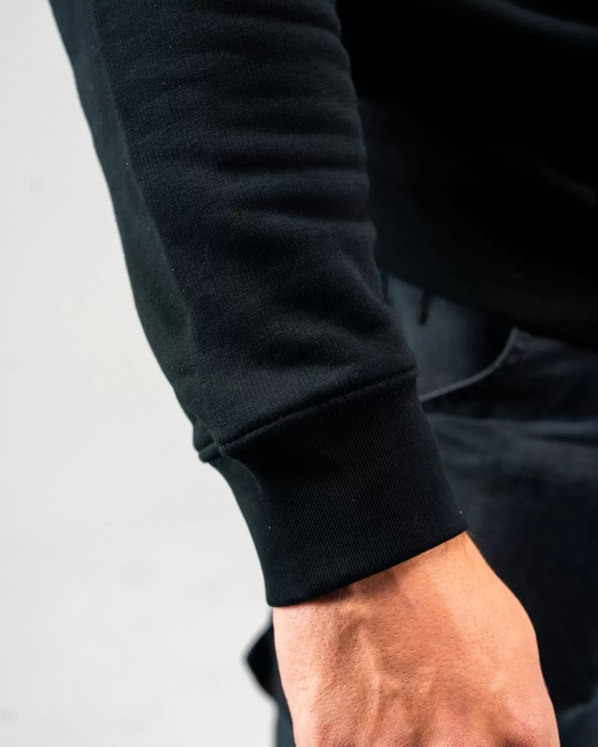 CASUALS - 2BRO - HOODIE - BLACK - 2