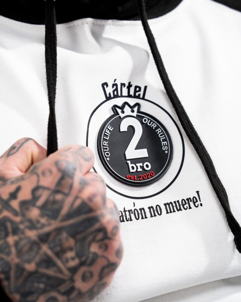 2bro™ | PABLO | WHITE | Dukserica