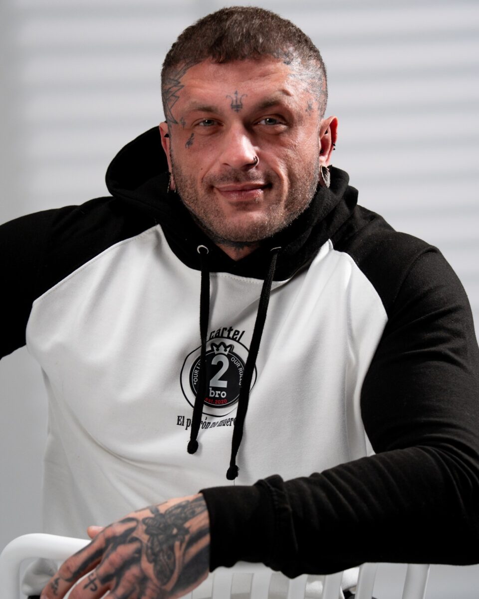 2bro™ | PABLO | WHITE | Dukserica